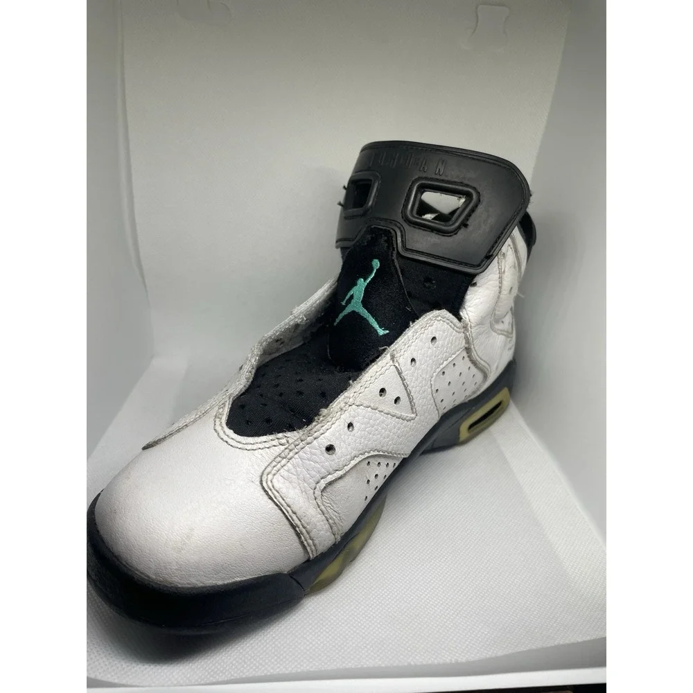 Air Jordan  Hyper‎ Jade  Retro White Black Green Emerald Mens Sz 7